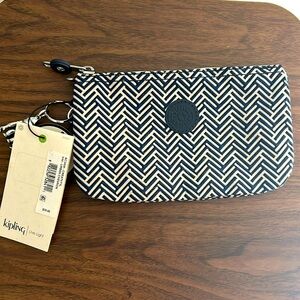 Kipling pouch